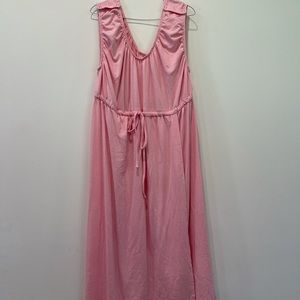 PLUS SIZE LABOR GOWN